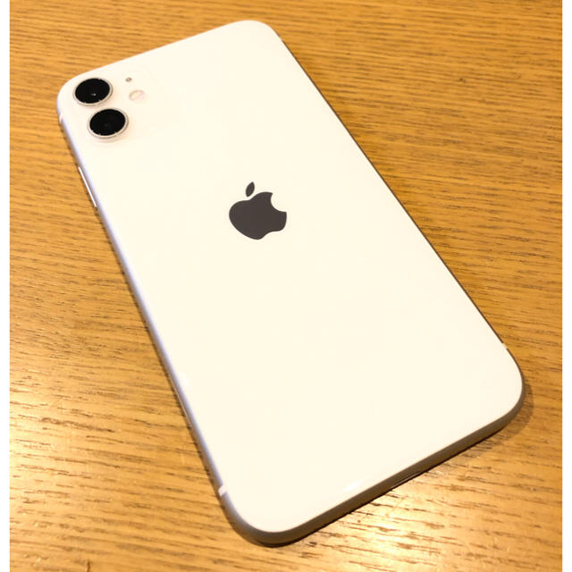 本命ギフト Apple - iPhone11 64GB Softbank 白 ほぼ新品 バッテリー100% スマートフォン本体