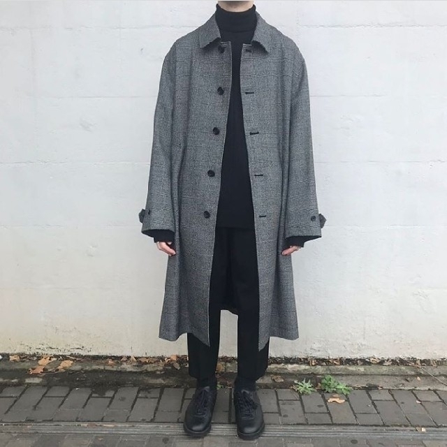 Over Sleeve Investigated Coat