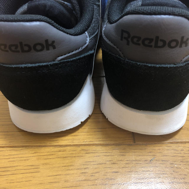 Reebok(リーボック)のReebok(ブラック/グレー)【Lady’s/ 22.5新品】 レディースの靴/シューズ(スニーカー)の商品写真