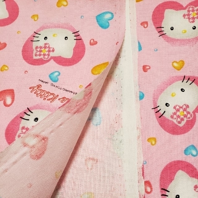 サンリオ(サンリオ)のHello kittyプリント生地(ピンク) ハンドメイドの素材/材料(生地/糸)の商品写真