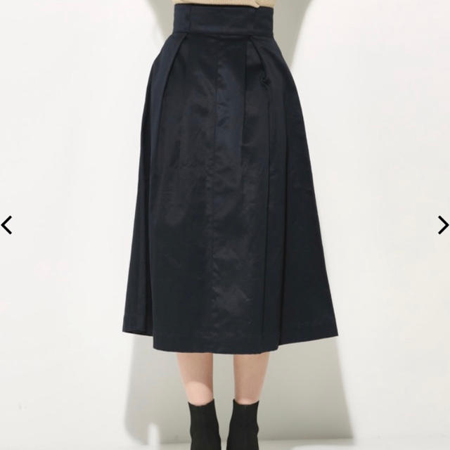 SLY(スライ)の週末値下げ　SLY 新品　スカート　ネイビー レディースのスカート(ロングスカート)の商品写真