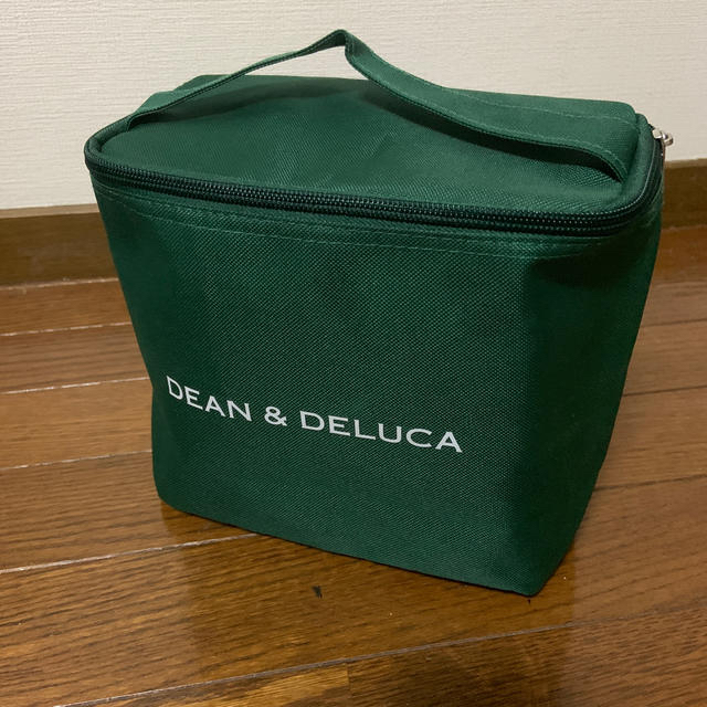 DEAN & DELUCA(ディーンアンドデルーカ)のDEAN&DELUKA 保冷バック（保冷剤付き） インテリア/住まい/日用品のキッチン/食器(弁当用品)の商品写真