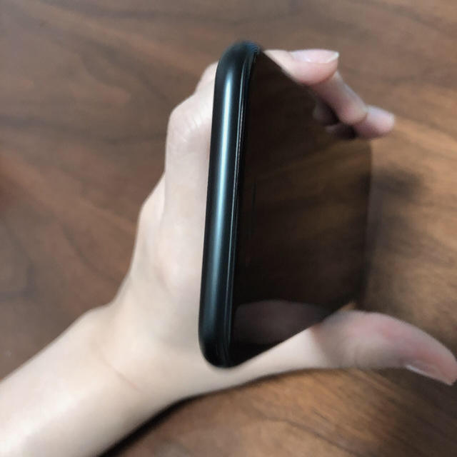 Apple(アップル)のiPhone7 black 128GB スマホ/家電/カメラのスマートフォン/携帯電話(スマートフォン本体)の商品写真