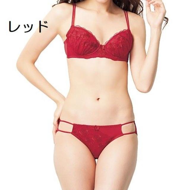 【B80　L　ベージュ】ちょっぴりセクシー　ブラジャー＆ショーツ　上下セット レディースの下着/アンダーウェア(ブラ&ショーツセット)の商品写真