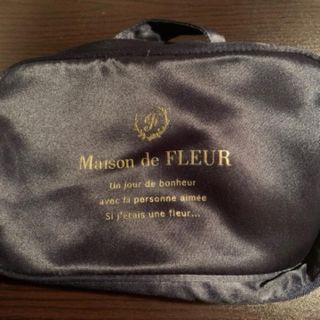 メゾンドフルール(Maison de FLEUR)のMaison de FLEUR トラベルポーチ(ポーチ)