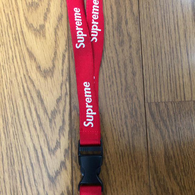 Supreme bottle Opener 栓抜き ランヤード ストラップ Supreme bottle Opener 栓抜き ランヤード ストラップ