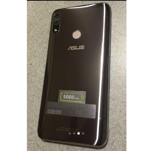 ASUS(エイスース)のZenfone Max Pro M2 スマホ/家電/カメラのスマートフォン/携帯電話(スマートフォン本体)の商品写真