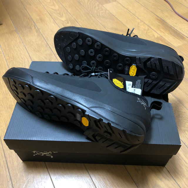 ARC'TERYX/ACRUX SL M 黒(新品未使用)最終減額済