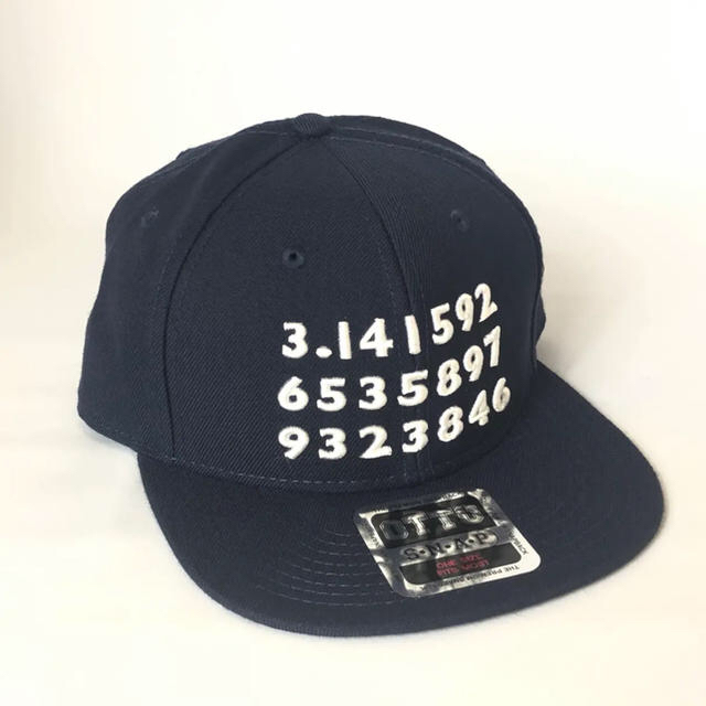 円周率CAP 黒×白刺繍