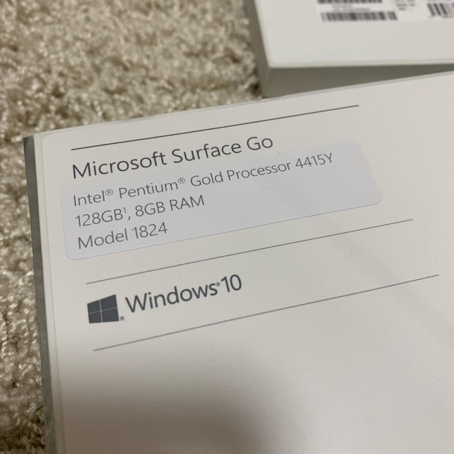 Microsoft(マイクロソフト)の【未開封】Surface Go 4415Y 128GB キーボード付き スマホ/家電/カメラのPC/タブレット(ノートPC)の商品写真