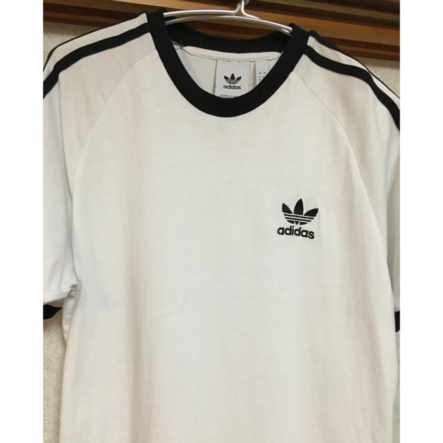 adidas(アディダス)のアディダス 3ラインTEE 白 インスタ人気モデル メンズのトップス(Tシャツ/カットソー(半袖/袖なし))の商品写真