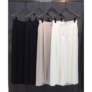 セオリーリュクス(Theory luxe)のtheory luxe LIFT セミワイドクロップド(クロップドパンツ)