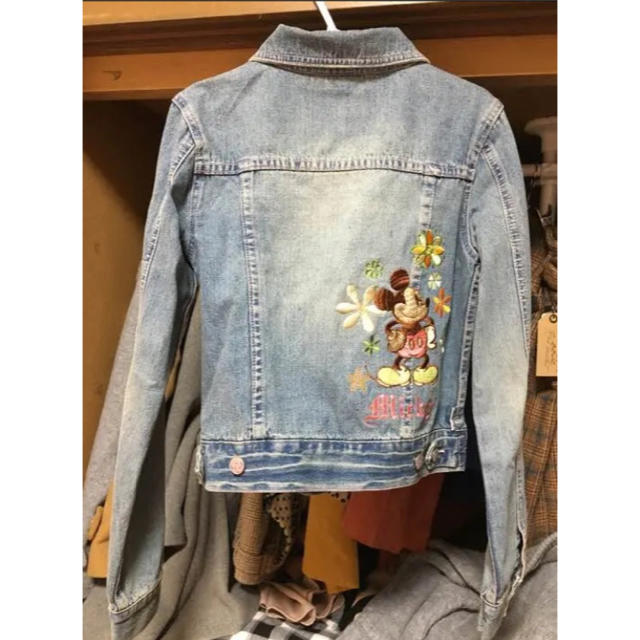 Disney(ディズニー)のGジャン ミッキー ディズニー レディースのジャケット/アウター(Gジャン/デニムジャケット)の商品写真