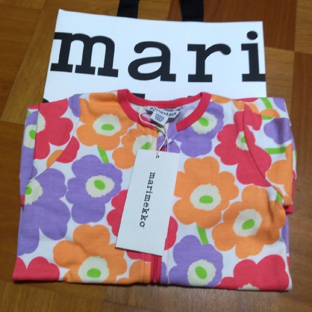 marimekko(マリメッコ)の新品■マリメッコ　カバーオール　ロンパース　ウニッコ　マルチ　6M 68 キッズ/ベビー/マタニティのベビー服(~85cm)(カバーオール)の商品写真