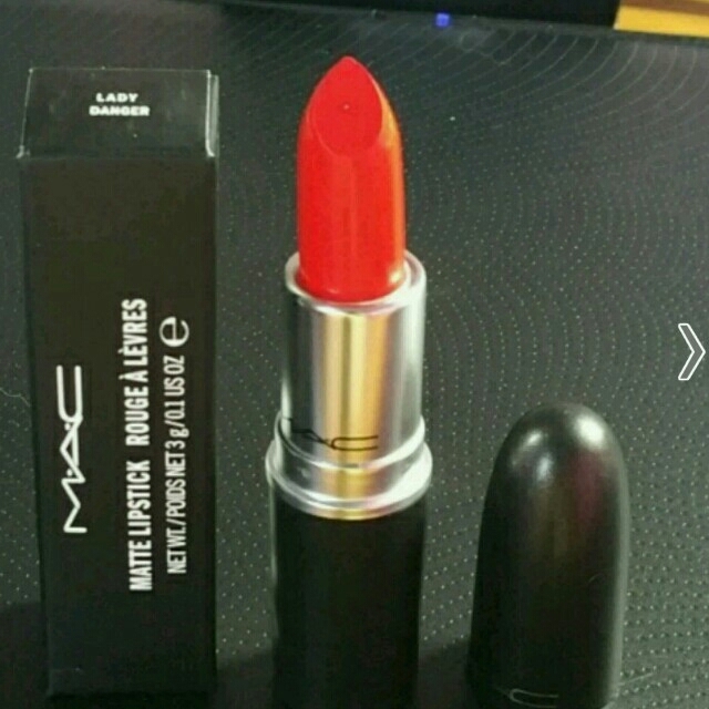 MAC(マック)のMAC口紅　LADY DANGER コスメ/美容のベースメイク/化粧品(口紅)の商品写真