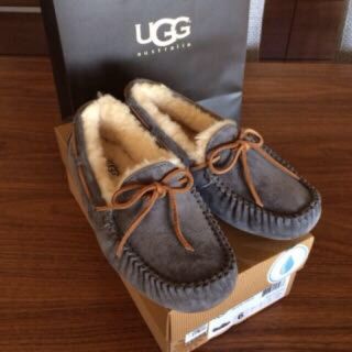 アグ(UGG)のUGG dakota グレー ☆ ダコタ(スリッポン/モカシン)