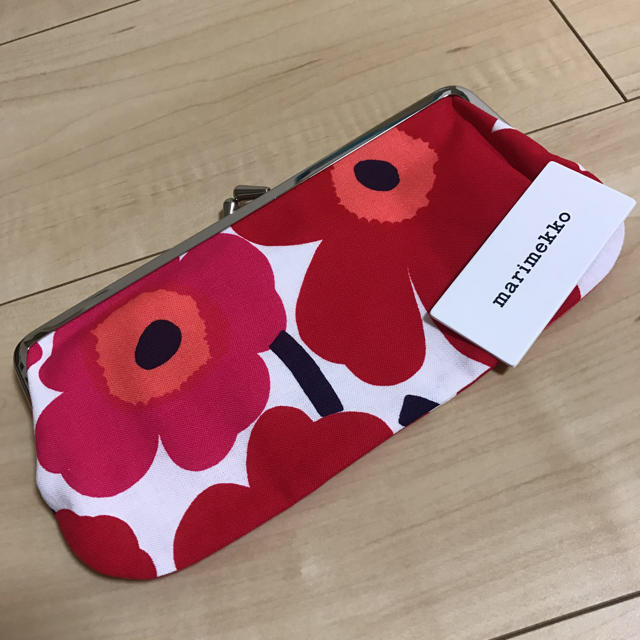 marimekko(マリメッコ)のマリメッコ ポーチ レディースのファッション小物(ポーチ)の商品写真