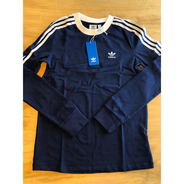 adidas(アディダス)の【Mサイズ】adidas アディダス 3ストライプ ロングスリーブ ネイビー レディースのトップス(Tシャツ(長袖/七分))の商品写真