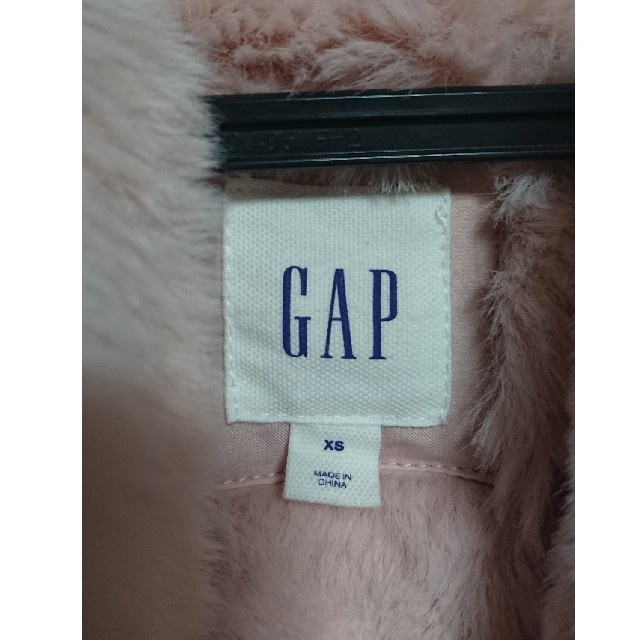 GAP(ギャップ)のGAP ファーコート レディースのジャケット/アウター(毛皮/ファーコート)の商品写真