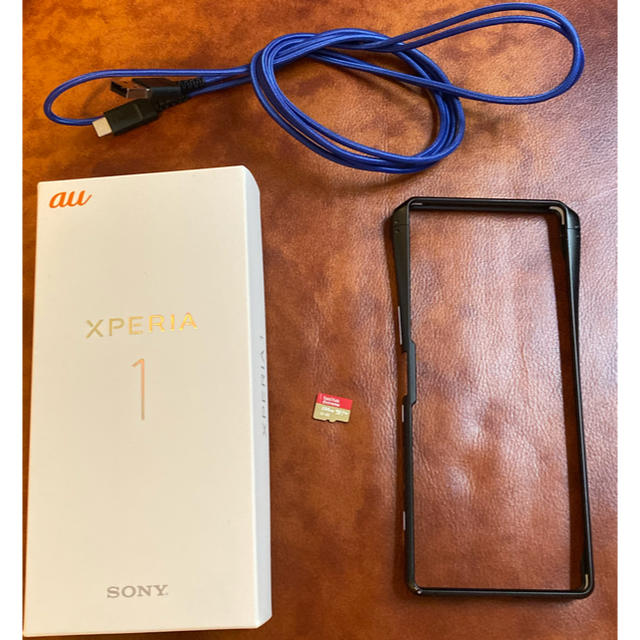 Xperia(エクスペリア)の【美品】Xperia 1 SOV40 au SIMロック解除済み スマホ/家電/カメラのスマートフォン/携帯電話(スマートフォン本体)の商品写真