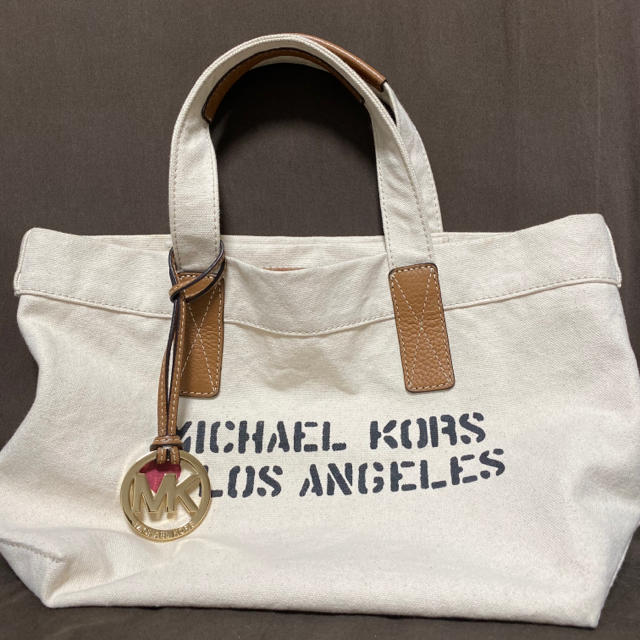 Michael Kors(マイケルコース)の¥9500→6700 マイケルコース　NY限定　トートバッグ　ナチュラル レディースのバッグ(トートバッグ)の商品写真