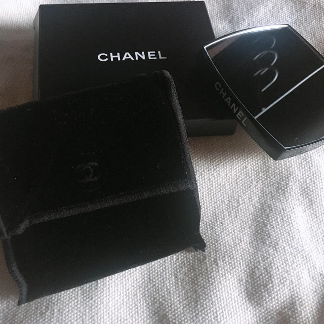 CHANEL(シャネル)のCHANEL 鏡　セール中！ レディースのファッション小物(ミラー)の商品写真