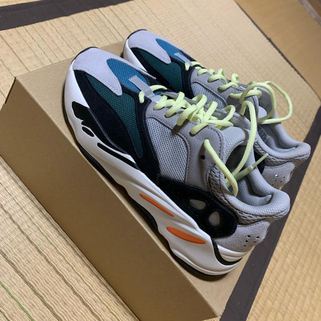 yeezy boost 700  専門です！！