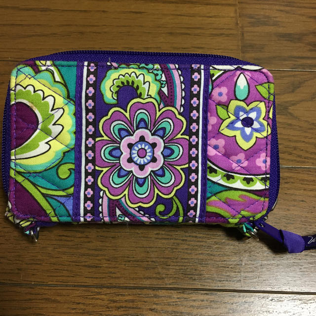 Vera Bradley(ヴェラブラッドリー)のヴェラブラッドリー財布 レディースのファッション小物(財布)の商品写真