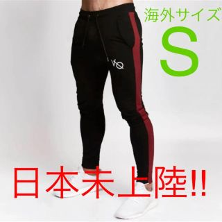 ヴァンキッシュ(VANQUISH)のVANQUISH FITNESS ブラック エッジ テーパード　スウェットパンツ(トレーニング用品)