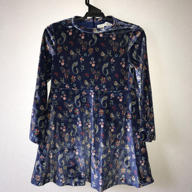 ZARA(ザラ)のZARA ガールズワンピース キッズ/ベビー/マタニティのキッズ服女の子用(90cm~)(ワンピース)の商品写真