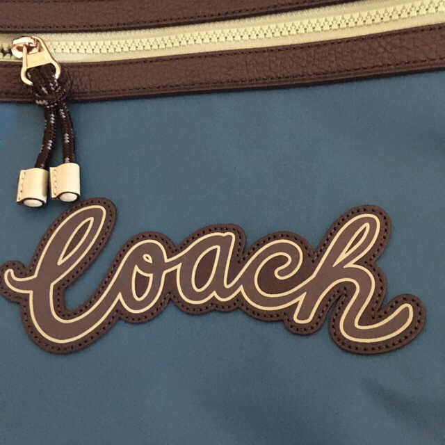 COACHロゴ筆記体パッチワークナイロンレザークロスボディ新品未使用