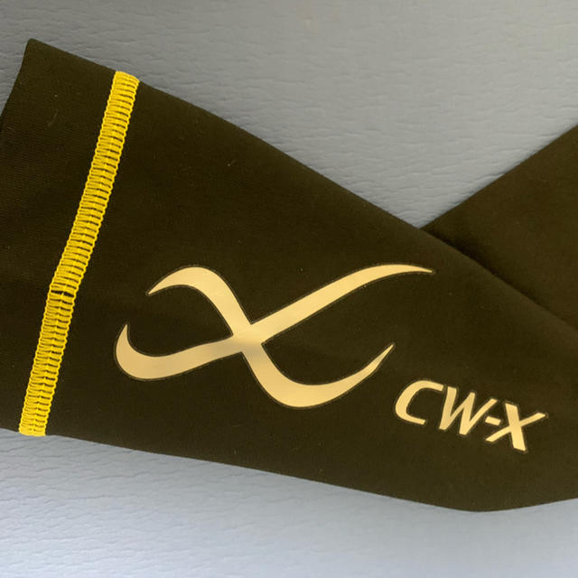 CW-X(シーダブリューエックス)の再値下げしました！CW-X レディース   長袖　スポーツウェア スポーツ/アウトドアのランニング(ウェア)の商品写真