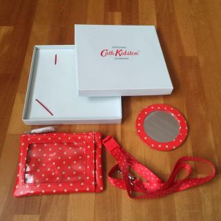 キャスキッドソン(Cath Kidston)の新品未使用！ミラー付きパスケースセット(名刺入れ/定期入れ)