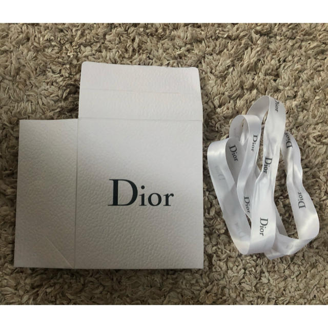 Dior(ディオール)のDior  プレゼント用箱 インテリア/住まい/日用品のオフィス用品(ラッピング/包装)の商品写真