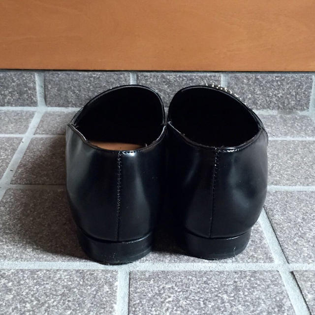 美品 ZARA スタッズレザー フラットシューズ 数時間着 ブラック ZARA スタッズレザーフラットシューズ36 ザラ レディース