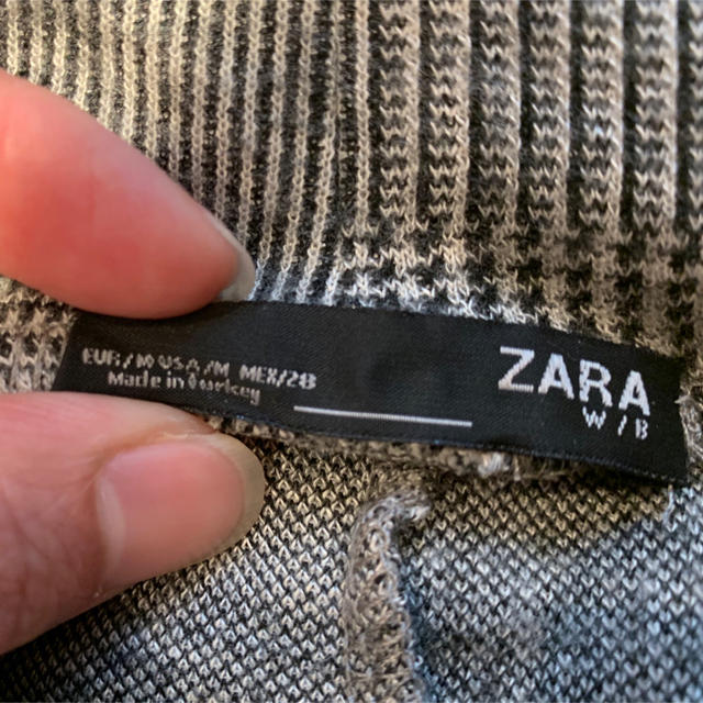 ZARA(ザラ)の売り尽くし価格！ZARA チェック柄　薄手ニット レディースのトップス(ニット/セーター)の商品写真