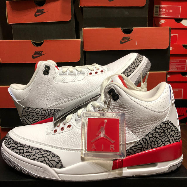 AIR JORDAN 3 RETRO "KATRINA"  ✨新品未使用✨スニーカー