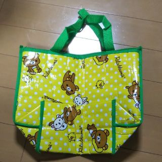 イトウエン(伊藤園)の夏のお弁当に最適❗️【新品】リラックマ　保冷バッグ(弁当用品)