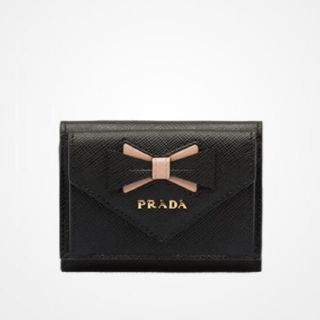 プラダ(PRADA)の【最終値下げ】PRADA 美品リボン付き サフィアーノ レザー 財布 3つ折り(財布)