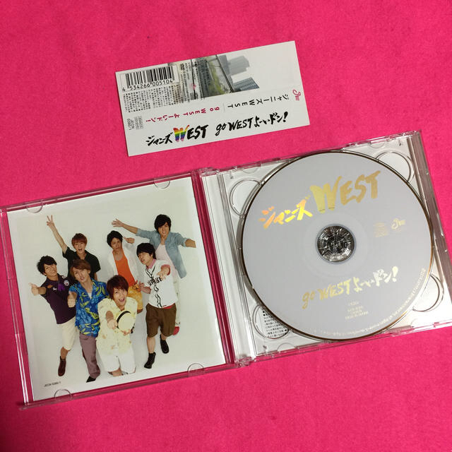 ジャニーズWEST(ジャニーズウエスト)のgo WEST よーいドン！ (初回限定盤 CD＋DVD)&オマケ エンタメ/ホビーのCD(ポップス/ロック(邦楽))の商品写真