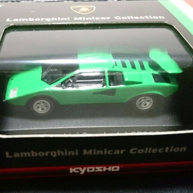 Lamborghini(ランボルギーニ)の京商 1/64 ランボルギーニ・カウンタック LP500S 緑 エンタメ/ホビーのおもちゃ/ぬいぐるみ(ミニカー)の商品写真