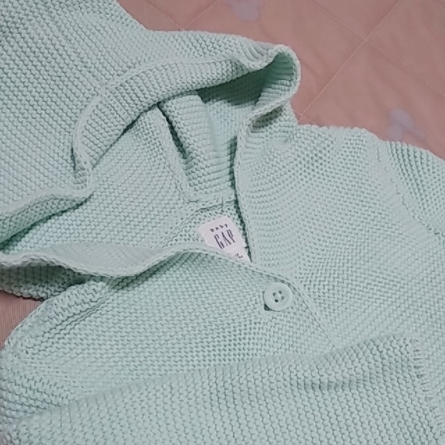 babyGAP(ベビーギャップ)のbabyGAP くまみみ カーディガン キッズ/ベビー/マタニティのベビー服(~85cm)(カーディガン/ボレロ)の商品写真