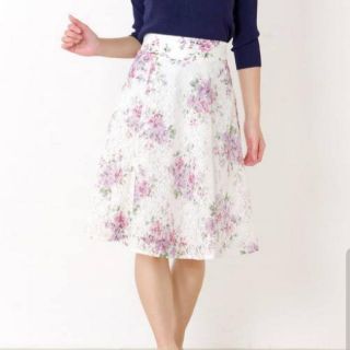 ミッシュマッシュ(MISCH MASCH)の花柄レーススカート(ひざ丈スカート)
