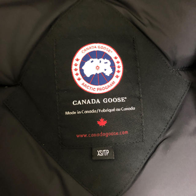 CANADA GOOSE(カナダグース)のカナダグース　ブラックXS CANADAGOOSE ジャスパー メンズのジャケット/アウター(ダウンジャケット)の商品写真