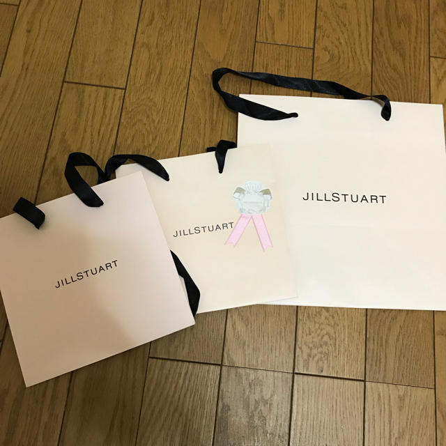 JILLSTUART(ジルスチュアート)のJILL STUARTコスメサンプル&ショッパーセット コスメ/美容のキット/セット(サンプル/トライアルキット)の商品写真