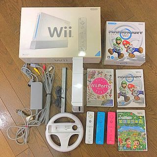 ウィー(Wii)のWii本体 マリオカートWii どうぶつの森 Wii Party(家庭用ゲームソフト)