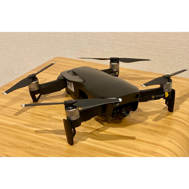 DJI mavic air fly more combo  naotoさん専用 エンタメ/ホビーのおもちゃ/ぬいぐるみ(ホビーラジコン)の商品写真