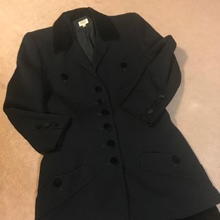 FOXEY(スーツ)のフリマアイテム一覧 FOXEY(スーツ)のフリマアイテム一覧