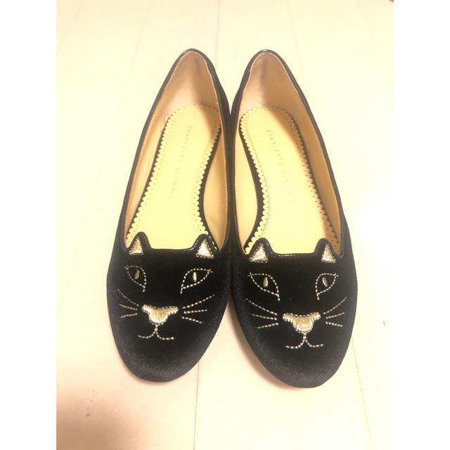 Charlotte Olympia(シャルロットオリンピア)のシャーロットオリンピア パンプス フラットシューズ キティ 黒  レディースの靴/シューズ(ハイヒール/パンプス)の商品写真