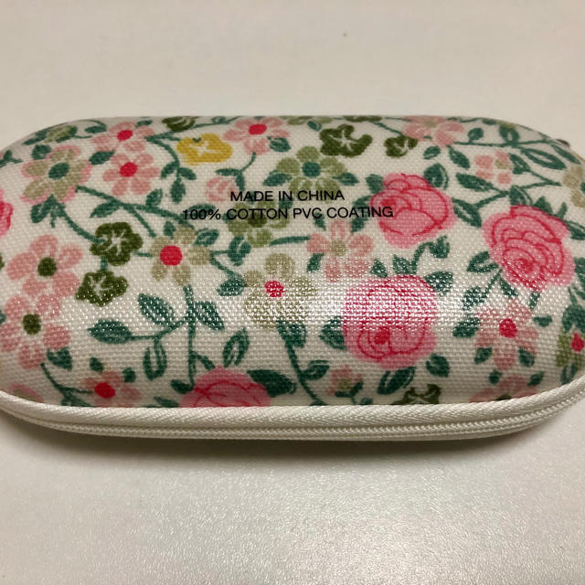 Cath Kidston(キャスキッドソン)の【未使用】キャスキッドソン メガネケース レディースのファッション小物(サングラス/メガネ)の商品写真